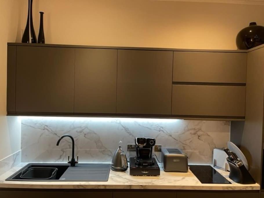Complete City Centre Comfort Edinburgh Ngoại thất bức ảnh